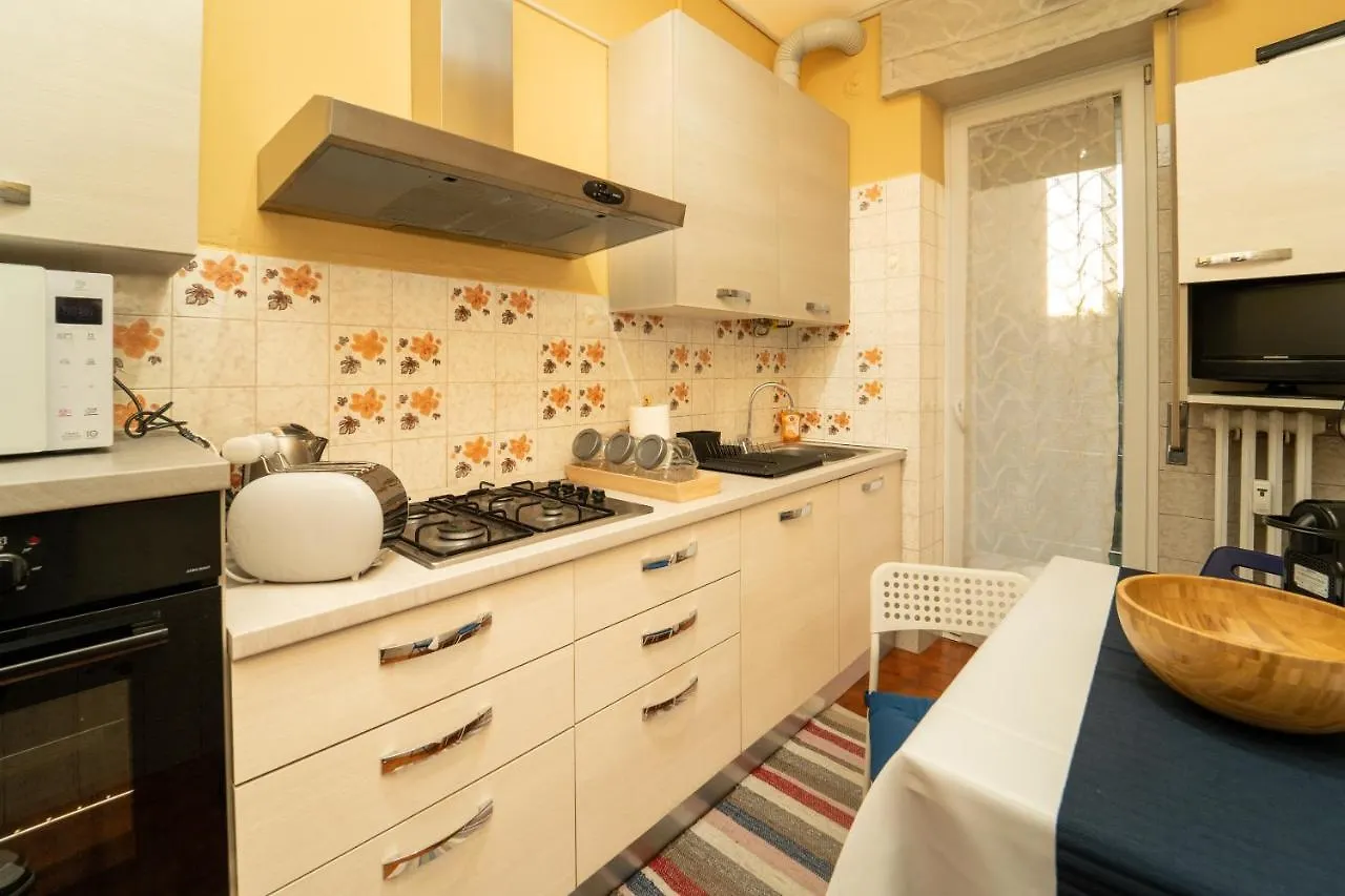 Trilocale Con Parcheggio Privato Appartamento Milano Italia